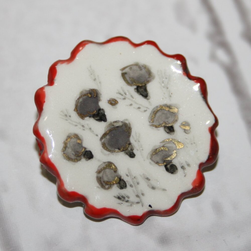 🍄 Vintage Ceramic Mushroom Brooch · 1.5"